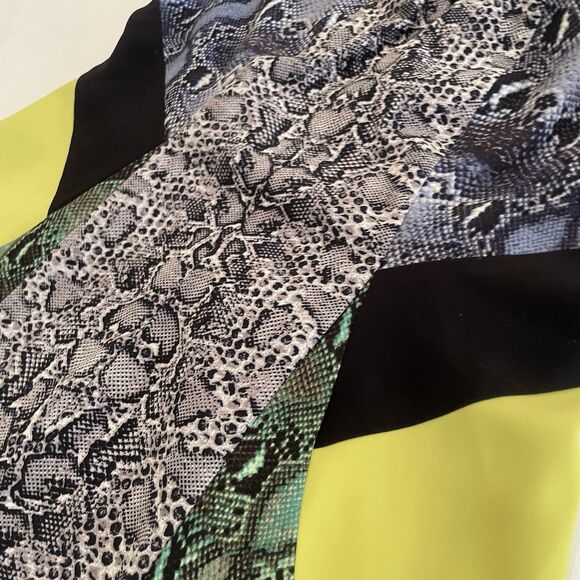 BCBGMaxAzria Women’s Chloe Snakeskin Keyhole Multicolor Short Shift Dress XS - Picture 3 of 15